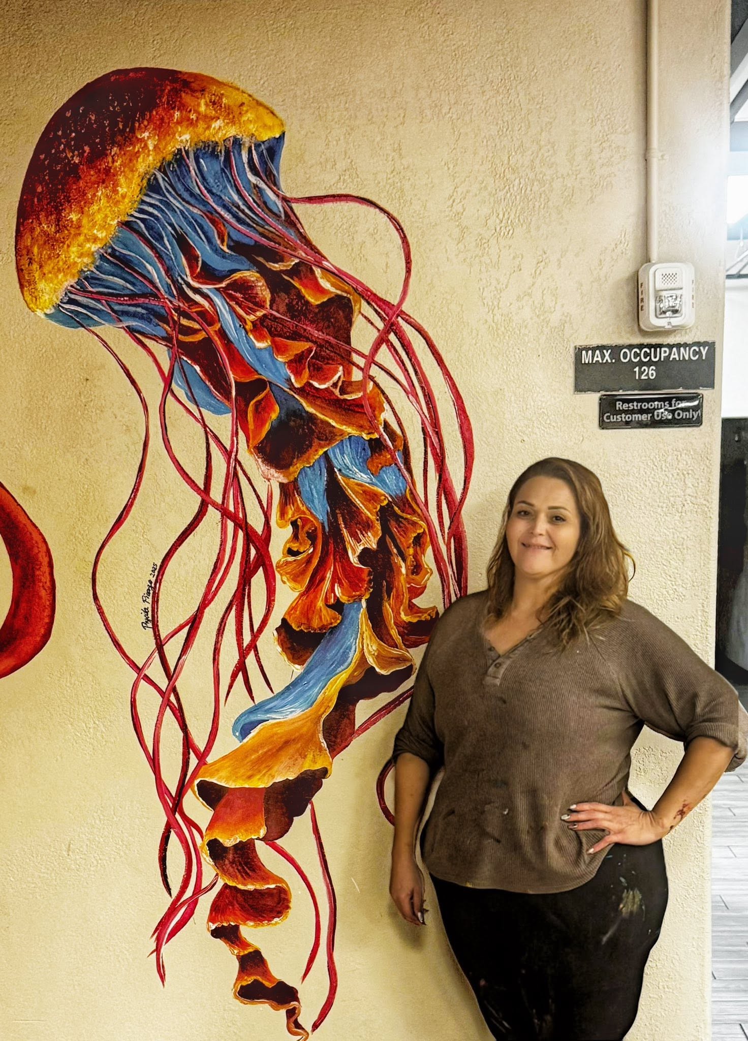 Mural de medusa, interior de restaurante
